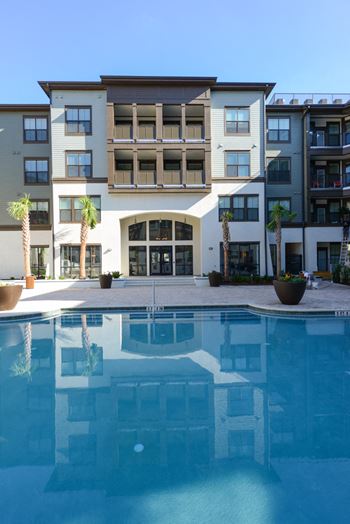 Salt water pool
